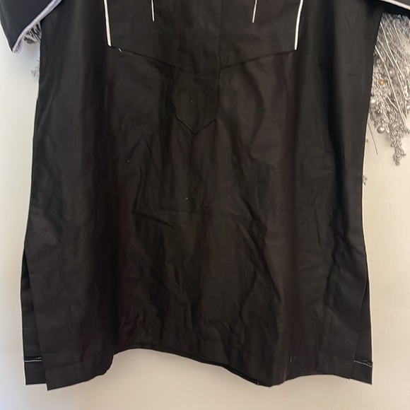 Top - Picture 4 of 8